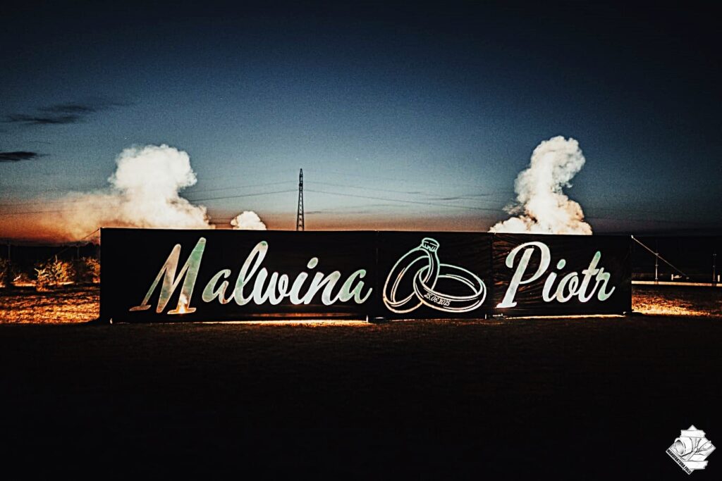 Manufaktura Folii – folia podświetlana pirotechniką